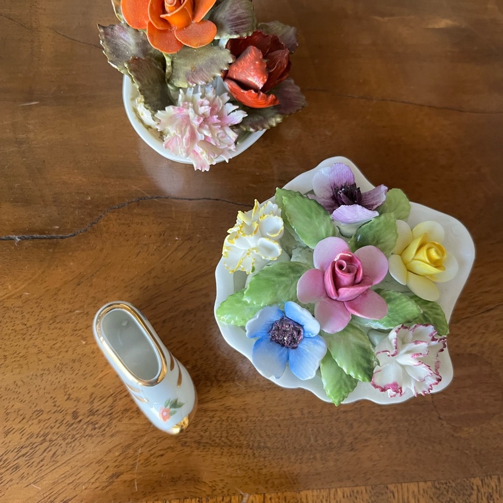 Royal Doulton Pink and Yellow Floral Accents Decor